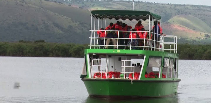 You are currently viewing Boat cruise safaris in Uganda