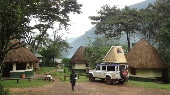 Where to stay in Uganda for a Safari